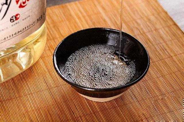酒说丨白酒如何去除杂质？(酱香白酒去除杂质的方法)(图3)