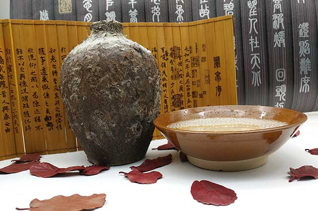 酒说丨喝一杯白酒大概相当于喝多少瓶啤酒？(图1)