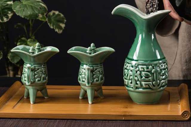酒文化丨酒具承载着酒的历史，呈现着酒的文化发展(图2)
