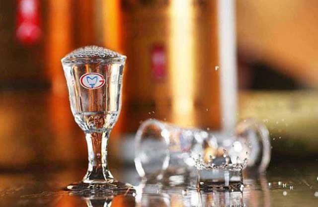 酒说丨为什么酱香型白酒的酒精度大多在53度？(图2)