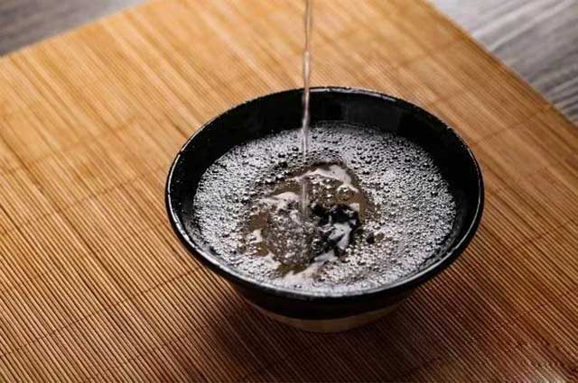 酒说丨白酒酒花越多，酒的品质就越高？(图3)