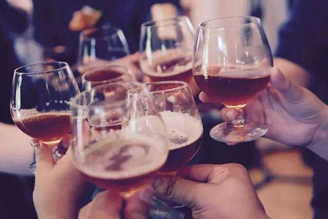 酒桌文化丨我国传统酒桌，有哪些讲究？(图3)