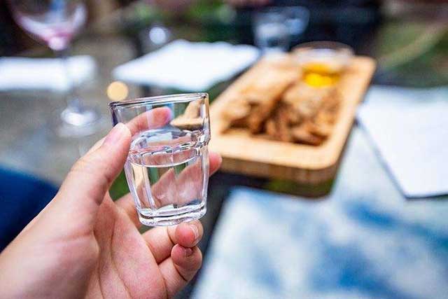 酒说丨什么样的白酒才是好酒？多少度的白酒最好？(图2)