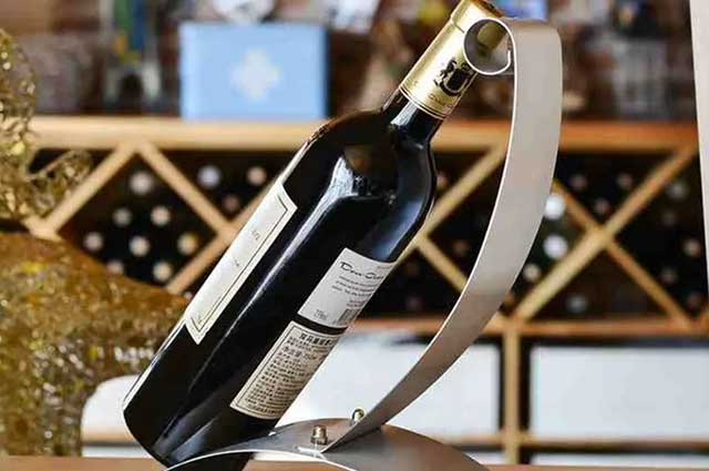 酒说丨红酒能不能用不锈钢容器盛放？(图2)