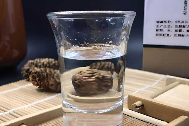 酒说丨能挂杯的白酒一定是好酒吗？ (图3)