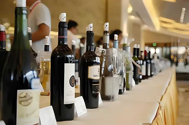 酒说丨酒会上葡萄酒侍酒顺序，你知道多少？(图2)